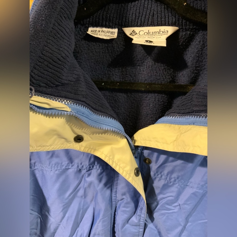 Columbia Two-Tone Blue and Yellow Jacket - Picture 4 of 4